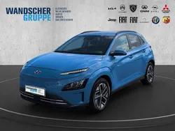 Blauschwarz Gebraucht 2021 Hyundai Kona Trend SUV | 17.990 € (Fairer Preis)
