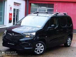 Schwarz Gebraucht 2020 Opel Combo Life Edition Van / Kleinbus | 6.900 € (Guter Preis)