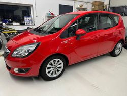 Rot Gebraucht 2014 Opel Meriva Style Van / Kleinbus | 7.970 € (Fairer Preis)