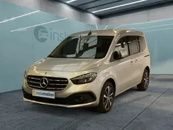 Silber Gebraucht 2024 Mercedes T180 Progressive Van / Kleinbus | 30.700 € (Fairer Preis)