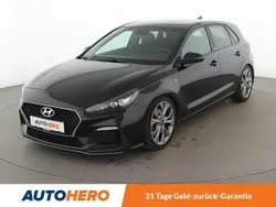 Schwarz Gebraucht 2020 Hyundai i30 N Line Limousine | 15.280 € (Guter Preis)
