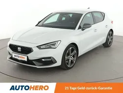 Weiß Gebraucht 2021 Seat Leon FR Limousine | 19.390 € (Guter Preis)