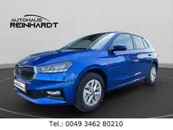 Blau Neu 2025 Skoda Fabia Essence Limousine | 18.490 € (Fairer Preis)