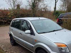 Silber Gebraucht 2006 Ford Fusion Limousine | 600 € (Guter Preis)