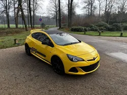 Sunny yellow (uni) Gebraucht 2015 Opel Astra GTC OPC Coupé | 16.399 € (Teuer)