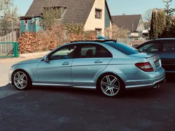 Silber Gebraucht 2009 Mercedes C320 AMG Limousine | 11.600 €