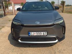 Grau Gebraucht 2023 Toyota bZ4X Comfort SUV | 39.999 €