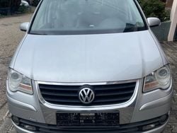 Silber Gebraucht 2008 VW Touran Van / Kleinbus | 6.000 € (Teuer)