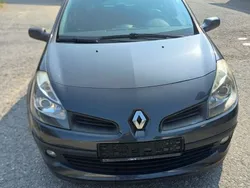 Schwarz Gebraucht 2007 Renault Clio II Limousine | 3.800 € (Etwas zu teuer)