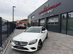 Weiß Gebraucht 2018 Mercedes C220 Limousine | 22.995 € (Etwas zu teuer)