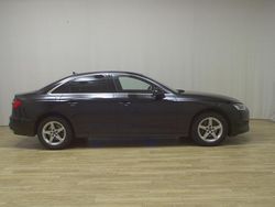 Schwarz Gebraucht 2022 Audi A4 Ambiente Limousine | 25.980 € (Guter Preis)