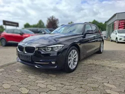 Schwarz Gebraucht 2018 BMW 320 Sport Line Kombi | 19.990 € (Fairer Preis)