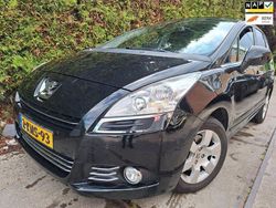 Schwarz Gebraucht 2013 Peugeot 5008 Active Van / Kleinbus | 2.600 € (Superpreis)