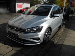 Silber Gebraucht 2018 VW Golf Sportsvan Join Van / Kleinbus | 15.900 € (Guter Preis)