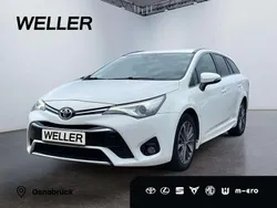 Weiss Gebraucht 2017 Toyota Avensis Edition-S Kombi | 18.880 € (Etwas zu teuer)