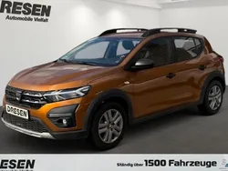 Orange Gebraucht 2021 Dacia Sandero Essentiel Kleinwagen | 14.480 € (Fairer Preis)
