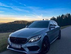 Grau Gebraucht 2015 Mercedes C400 AMG line Kombi | 23.500 € (Etwas zu teuer)