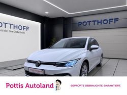 Weiss Gebraucht 2023 VW Golf VIII Life | 21.877 € (Guter Preis)
