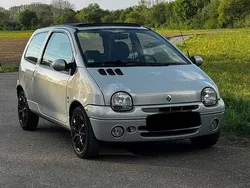 Silber Gebraucht 2003 Renault Twingo Kleinwagen | 2.200 € (Teuer)