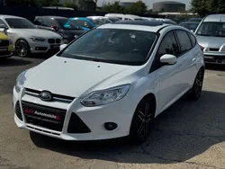 Weiß Gebraucht 2013 Ford Focus Titanium Limousine | 7.999 € (Fairer Preis)