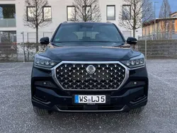 Schwarz Gebraucht 2023 Ssangyong Rexton Sapphire SUV | 34.990 € (Superpreis)