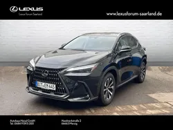 Schwarz Gebraucht 2024 Lexus NX450h+ E-FOUR Luxury Line SUV | 63.960 € (Fairer Preis)