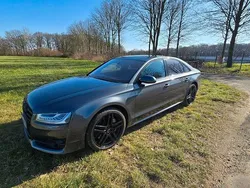 Grau Gebraucht 2017 Audi S8 plus Ambiente Limousine | 42.500 € (Superpreis)