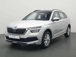 Silber Gebraucht 2022 Skoda Kamiq Ambition SUV | 20.740 € (Fairer Preis)