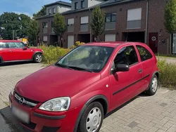 Rot Gebraucht 2004 Opel Corsa Kleinwagen | 900 € (Fairer Preis)