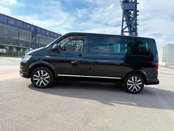 Schwarz Gebraucht 2017 VW T6 Highline Van | 30.999 € (Etwas zu teuer)