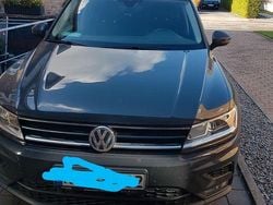 Grau Gebraucht 2019 VW Tiguan Join SUV | 19.999 € (Guter Preis)