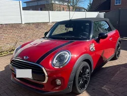 Rot Gebraucht 2017 Mini Cooper Cabriolet Cabrio | 19.000 € (Etwas zu teuer)