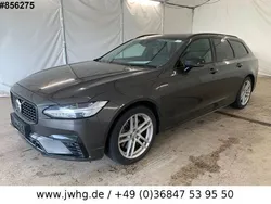 Grey metallic Gebraucht 2021 Volvo V90 R-Design Kombi | 29.950 €