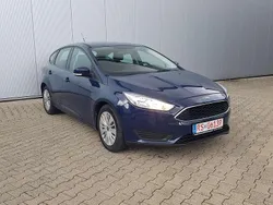 Blau Gebraucht 2015 Ford Focus Limousine | 5.499 € (Guter Preis)