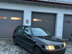 Schwarz Gebraucht 2000 VW Polo Kleinwagen | 300 € (Superpreis)