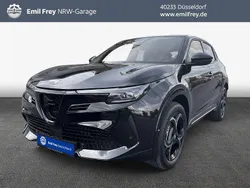Nero tortona Neu 2025 Alfa Romeo Junior Limousine | 36.590 € (Etwas zu teuer)