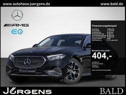 Metalliclack obsidianschwarz Gebraucht 2023 Mercedes E220 Avantgarde Limousine | 50.880 €