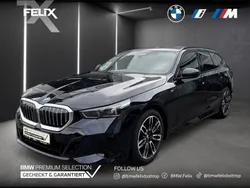 Carbonschwarz metallic Gebraucht 2024 BMW 520 M Sport Kombi | 54.880 € (Superpreis)