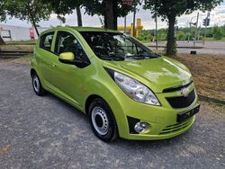 Grün Gebraucht 2011 Chevrolet Spark Kleinwagen | 3.999 € (Etwas zu teuer)