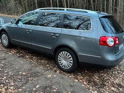 Grau Gebraucht 2007 VW Passat Kombi | 1.350 € (Fairer Preis)