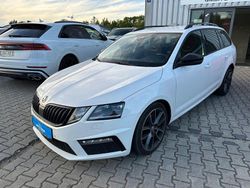 Weiß Gebraucht 2018 Skoda Octavia RS Kombi | 16.490 € (Fairer Preis)