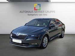 Quarzgrau metallic (grau) met. quarzgrau metallic (grau) met. Gebraucht 2019 Skoda Superb Style Limousine | 22.970 € (Superpreis)