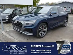Blau metallic Gebraucht 2018 Audi Q8 S-Line SUV | 87.790 €