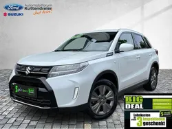 Cool white pearl metallic Gebraucht 2025 Suzuki Vitara Comfort SUV | 19.980 € (Guter Preis)