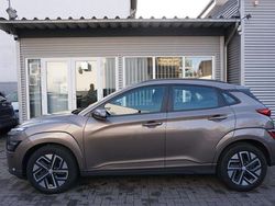 Braun Gebraucht 2022 Hyundai Kona Select SUV | 14.800 € (Guter Preis)