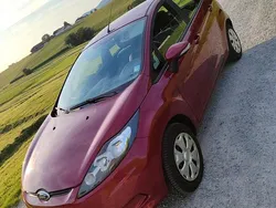 Rot Gebraucht 2009 Ford Fiesta Kleinwagen | 3.000 €