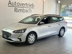 Silber Gebraucht 2021 Ford Focus Trend Limousine | 11.390 € (Guter Preis)