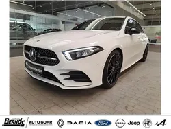 Hell weiß Gebraucht 2019 Mercedes A180 AMG line Limousine | 24.490 € (Fairer Preis)