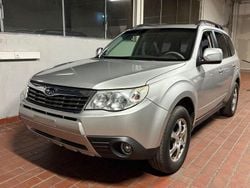 Silber Gebraucht 2009 Subaru Forester Exclusive+ SUV | 3.900 € (Guter Preis)