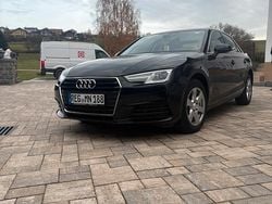 Schwarz Gebraucht 2019 Audi A4 Limousine | 18.499 € (Guter Preis)